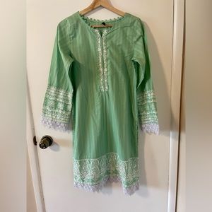 Desi/Indian/pakistani kameez